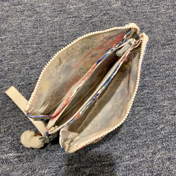 Kipling pouch - Picture 2 of 4